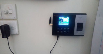 স্কুলে ডিজিটাল হাজিরা ডিভাইস লাগানো নিয়ে টিইও-এটিইও’দের সিন্ডিকেট