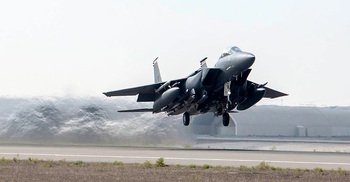 US sends warplanes to protect Afghan withdrawal