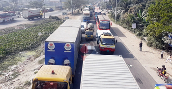 35-km tailback on Dhaka-Chattogram highway