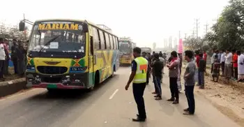 Transport workers withdraw road block after 3 hours