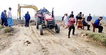 ধুনটে ফসলি জমির মাটি কাটায় লাখ টাকা জরিমানা