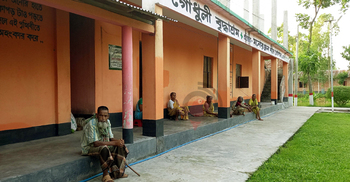 ‘দেখা করতে আসাতো দূরের কথা, সন্তানরা ফোনও দেয় না’