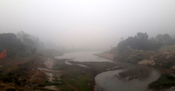 দিনাজপুরে বাড়ছে শীতের তীব্রতা, প্রভাব পড়েছে কৃষিতে