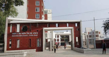 ২৫ মিনিটের পরীক্ষায় ১৭ পরীক্ষার্থী বহিষ্কার