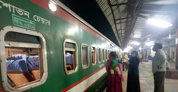 ‘ঝ’ বগি ছাড়াই ঢাকায় ছুটলো একতা এক্সপ্রেস