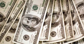 Dollar under pressure as economic uncertainties linger