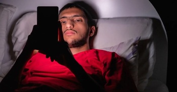 Why you can't stop 'doomscrolling'