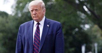 Coronavirus: Trump sticks by revoked hydroxychloroquine