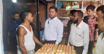 ডিমে ১ টাকা বেশি নেওয়ায় ১০০০ টাকা জরিমানা