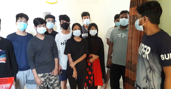 ওদের ঘরবন্দি ঈদ