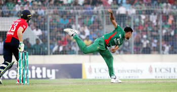 ওই আউট ম্যাচটাই ঘুরিয়ে দেয়, কার প্রশংসায় মাতলেন ইংলিশ কোচ?