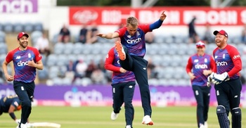 England beat Sri Lanka to win T20 series