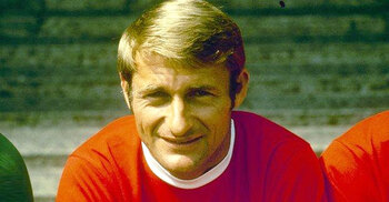 Ex-England striker Hunt dies