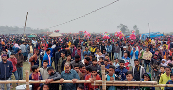 শেরপুরে ঐতিহ্যবাহী পৌষ মেলায় মানুষের উপচে পড়া ভিড়