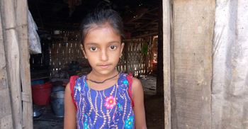 বিস্ফোরণে ভাই-বাবাকে হারিয়ে বাকরুদ্ধ ছোট্ট ফারিয়া