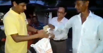 রাতের আঁধারে নিয়োগ বাণিজ্যের টাকা ফেরত দিলেন মাদরাসা সভাপতি