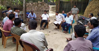 আতঙ্ক ছড়াতে গভীর রাতে বাড়ি-ঘরে আগুন