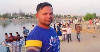 বালুচরে মিললো ব্যবসায়ীর গলাকাটা মরদেহ