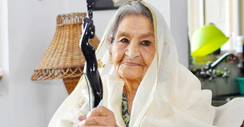 না ফেরার দেশে সবচেয়ে বেশি বয়সে ফিল্মফেয়ার জয় করা অভিনেত্রী