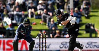 শিরোপা জিততে পাকিস্তানের প্রয়োজন ১৬৪ রান