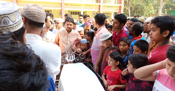 দেশে ৪ জনের মরদেহ, নিজ এলাকায় দাফন