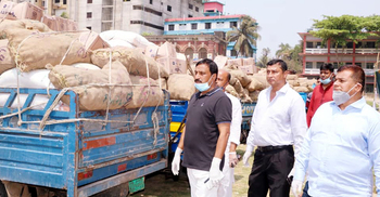 করোনা সংকটে মানবিক এমপি নিজাম হাজারী
