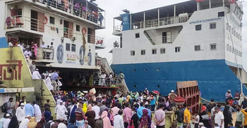 ফেরি বন্ধ, তবুও নেয়া হচ্ছে ভাড়া