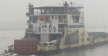 পাঁচ ঘণ্টা পর বাংলাবাজার-শিমুলিয়া রুটে ফেরি চলাচল শুরু