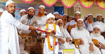 ১৩৫ দিনে কোরআন মুখস্থ করলেন আট বছরের শিশু