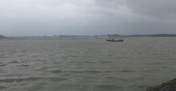 লালপুরে নৌকাডুবিতে দুইজন নিখোঁজ