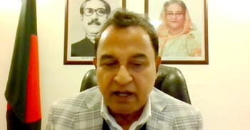 Finance Minister says he'll become 1st to take vaccine