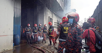 ‘২১ ঘণ্টায়ও কেন আগুন নিয়ন্ত্রণে এলো না?’