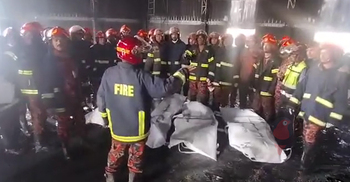 সান্তাহারে প্লাস্টিক কারখানায় আগুন, ৫ জনের মরদেহ উদ্ধার