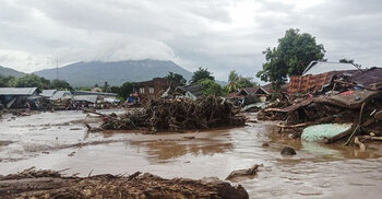 Flash floods and landslides in Indonesia and East Timor kill 71
