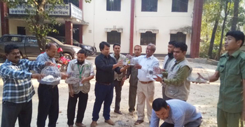 নিজ ভূবনে উড়লো খাঁচা বন্দি পাখিগুলো