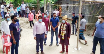 বরকে রেখে পালাল সহযাত্রীরা