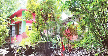 কবি ফররুখ আহমদের বাড়ি অক্ষত রেখেই রেললাইন