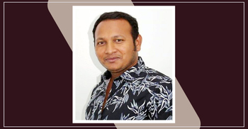 লাল পতাকায় নীল বেদনায় প্রবাসীরা