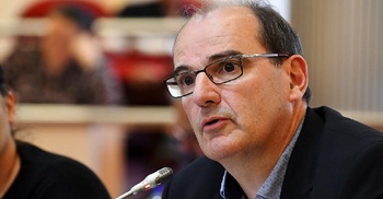 France extends ban on mass gatherings to Oct 30