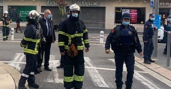 Three dead as woman beheaded in France