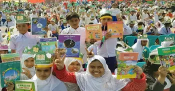 PM opens free textbook distribution