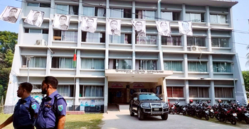 গাইবান্ধায় উপ-নির্বাচন: ভোট বন্ধের ঘটনায় দ্বিতীয় দিনে শুনানি চলছে