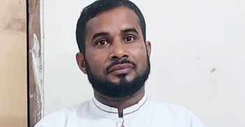 ‘প্রেম’ করে পলাতক ছোট ভাই, ‘জের’ টানছেন প্রতিবন্ধী শিক্ষক