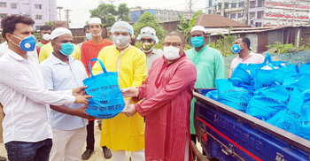 গাজীপুরে ৫৭টি ওয়ার্ডে ঈদ উপহার পাঠালেন যুবলীগ নেতা