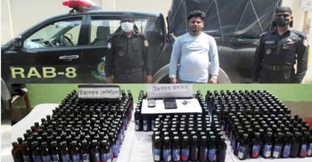 ৪৯১ বোতল ফেনসিডিলসহ মাদক ব্যবসায়ী আটক