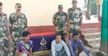 পাটগ্রাম সীমান্ত দিয়ে গরু পারাপারের সময় ৪ বাংলাদেশি আটক