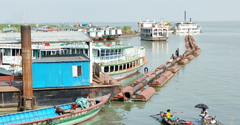শিমুলিয়ায় লঞ্চঘাটেও ব্যারিকেড