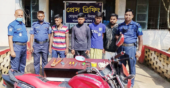ঘোড়াঘাটে ডাকাতির প্রস্তুতিকালে ৪ যুবক গ্রেফতার