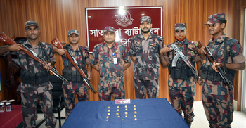 ভারতে পাচারকালে স্বর্ণের ১৯ বার জব্দ