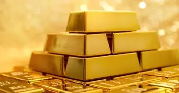 Gold surges to 7-year peak